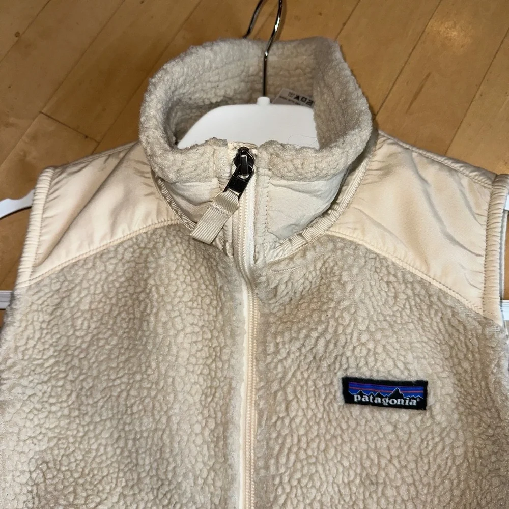 Patagonia beige sherpa vest, S, GD1118 - Picture 4 of 6